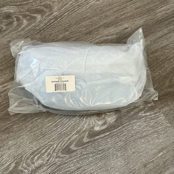 NWT Dagne Dover Ace Fanny Pack In Daylight - Picture 4 of 5